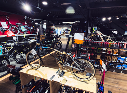 Intérieur magasin de vélos Annecy Epagny